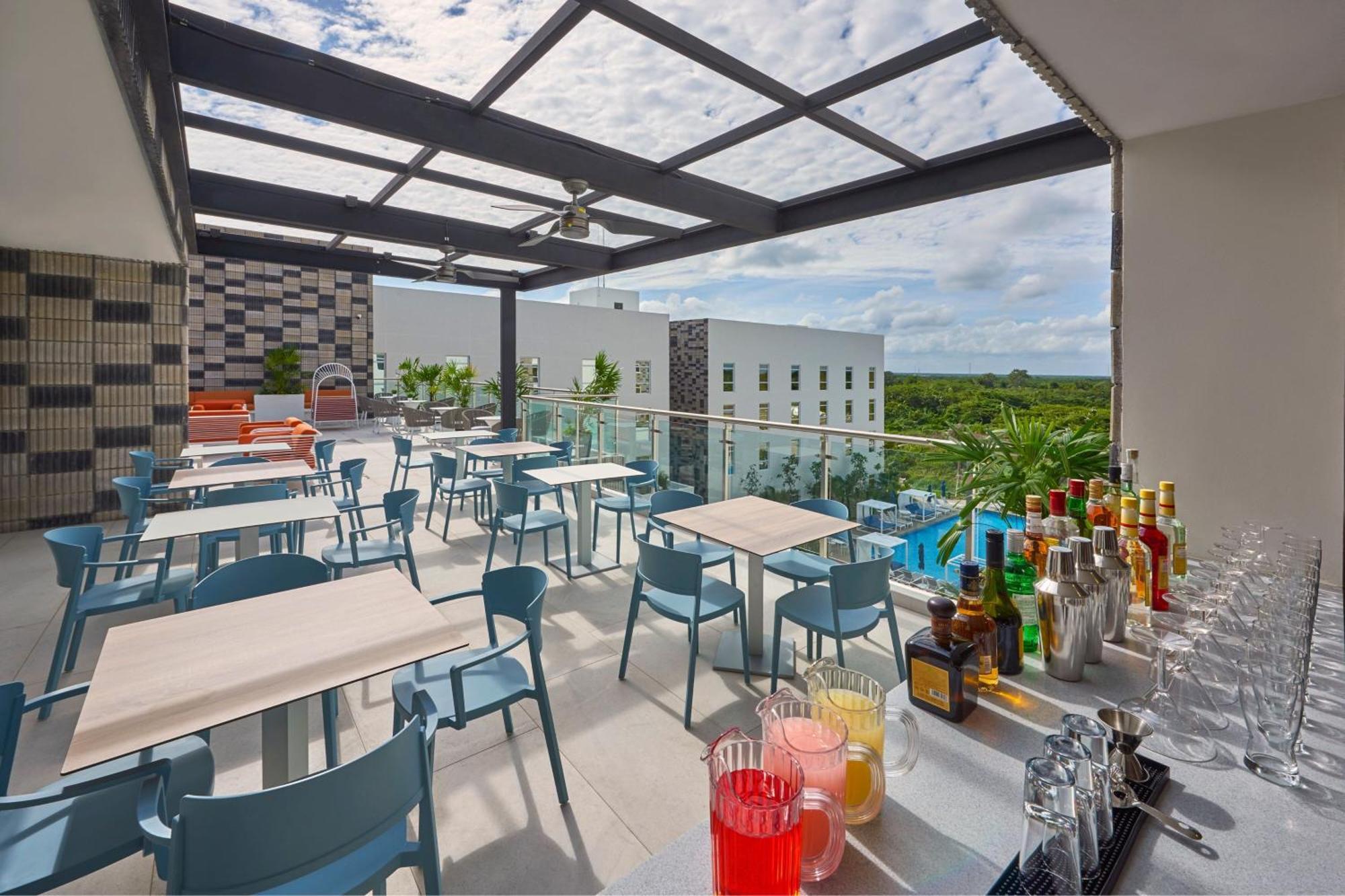 City Express Plus By Marriott Cancun Aeropuerto Riviera Zewnętrze zdjęcie