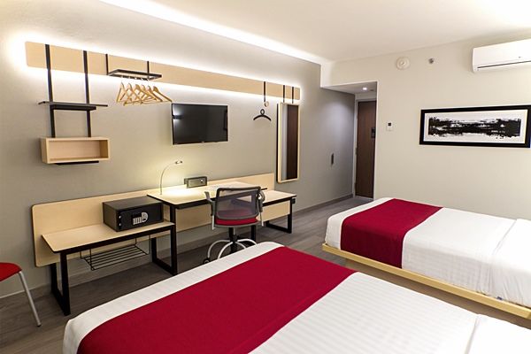 City Express Plus By Marriott Cancun Aeropuerto Riviera Zewnętrze zdjęcie