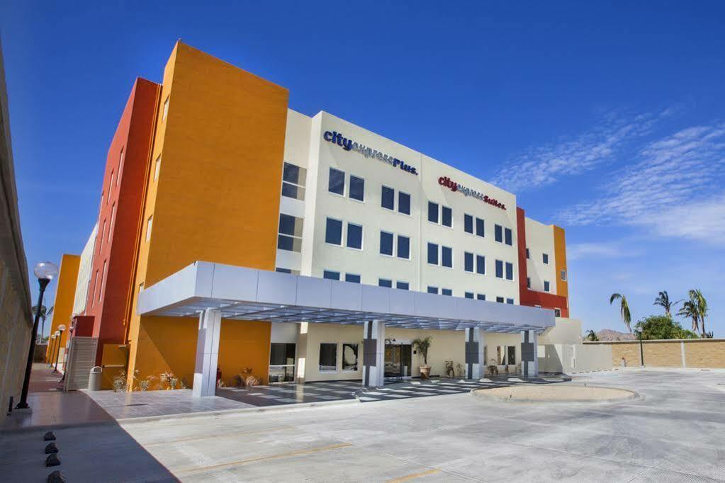 City Express Plus By Marriott Cancun Aeropuerto Riviera Zewnętrze zdjęcie